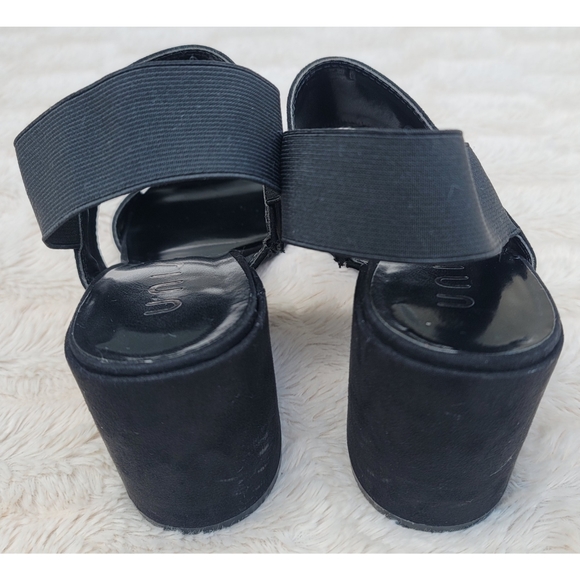Unisa Audrey Black Block Heel Sandals - Picture 12 of 16